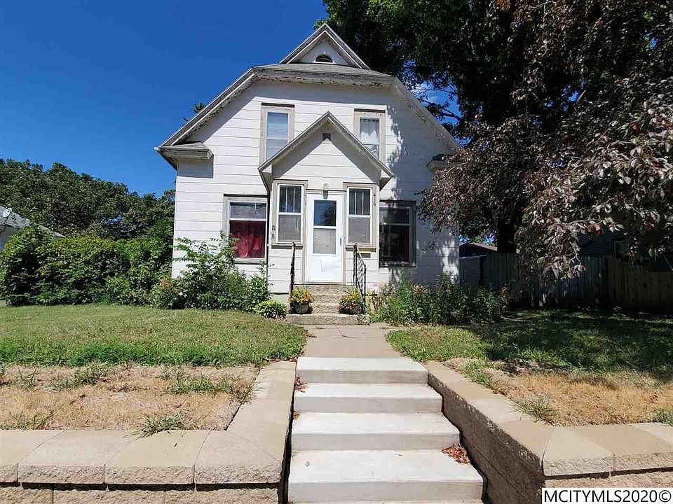 1st image of 416 5th St SE