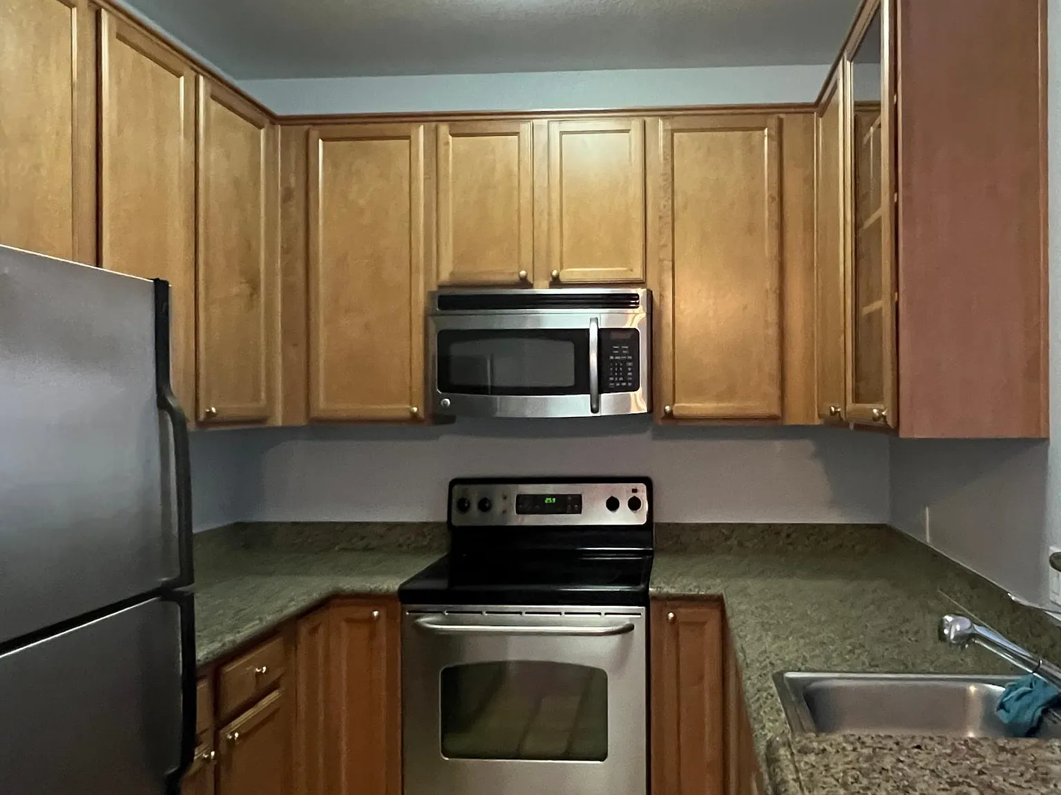 1 bed, 721 sqft, $2,650 — Photo 2