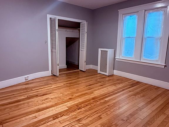 5th image of 22 Plantation St #1