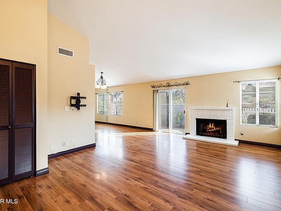 2nd image of 380 Jeremiah Dr Unit E