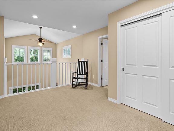 5th image of 606 Geddes Ave
