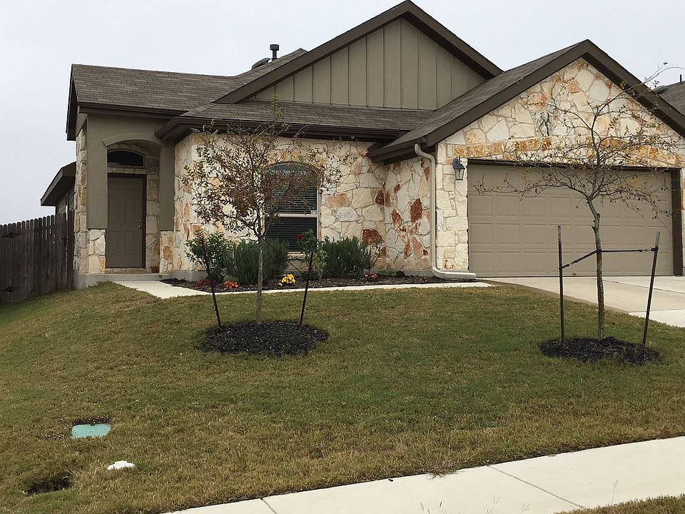 2nd image of 589 Dragon Ridge Rd