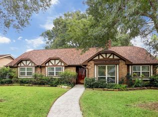 2122 Rosefield Dr, Houston, TX 77080