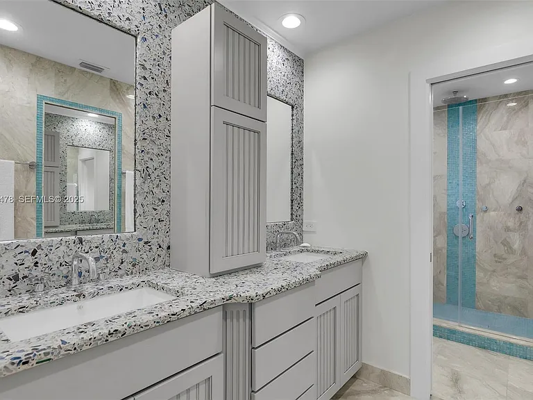 232 W Seaview Dr — Photo 40