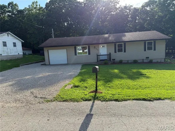 4837 Woodland Dr, Sullivan, MO 63080
