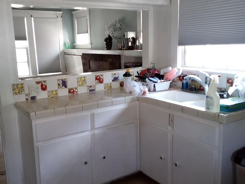 1st image of 331 W Olive Ave