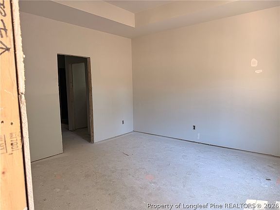 5th image of 137 Aden Ct