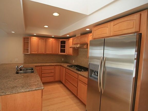 3rd image of 18734 Wilton Pl