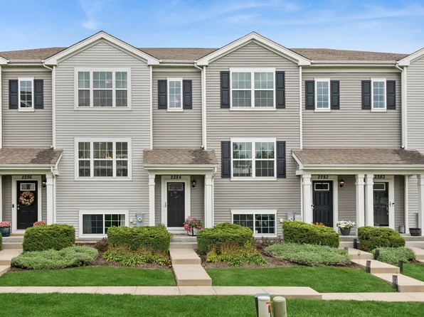 2284 Aurora Dr, Hampshire, IL 60140