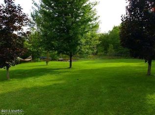 488 Nine Mile Rd NW, Comstock Park, MI 49321