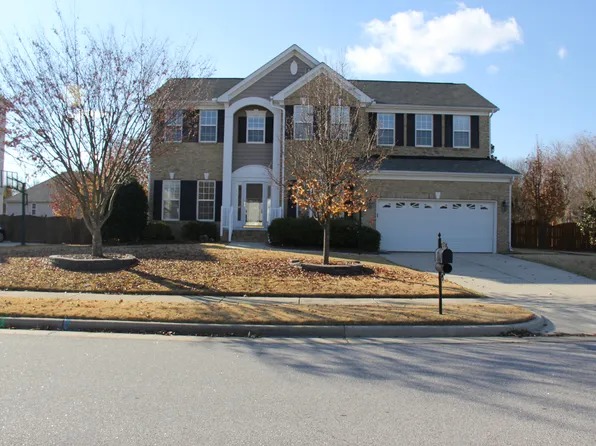 1006 Upchurch Farm Ln, Cary, NC 27519