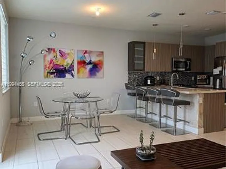 10222 NW 64th Way #302 — Photo 7