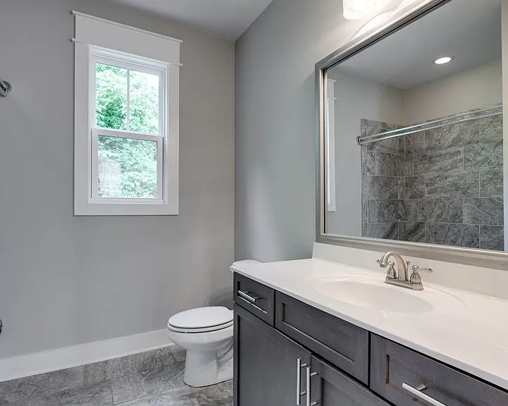 700A Eastland Ct — Photo 18