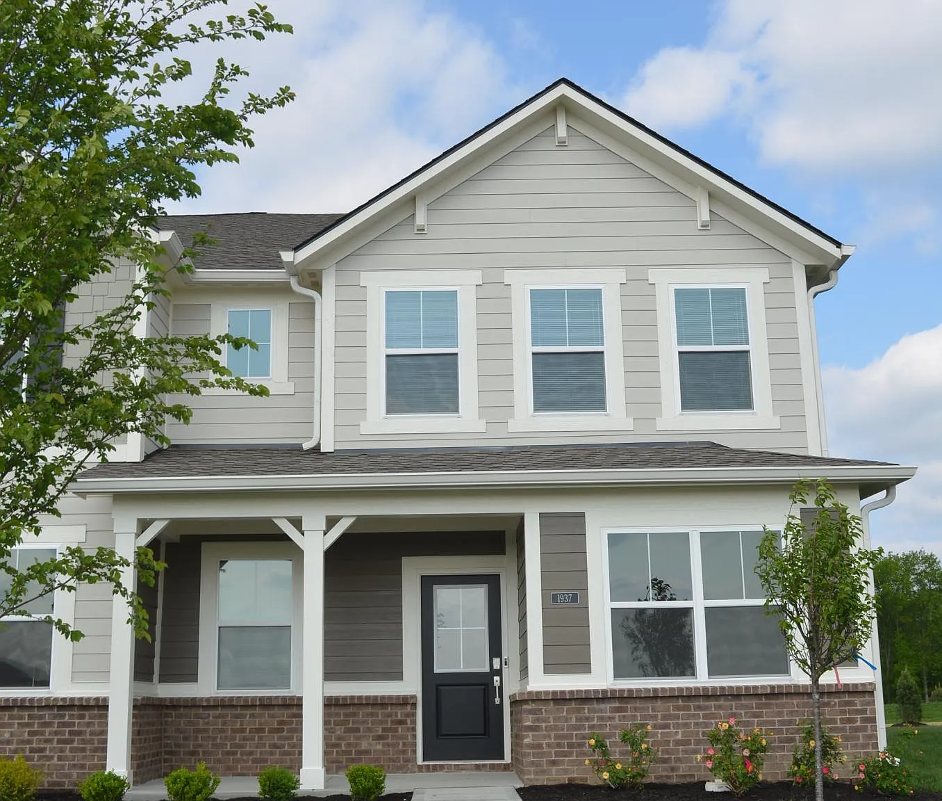 3 bed, 2.5 bath, 1771 sqft, $2,350 — Photo 1