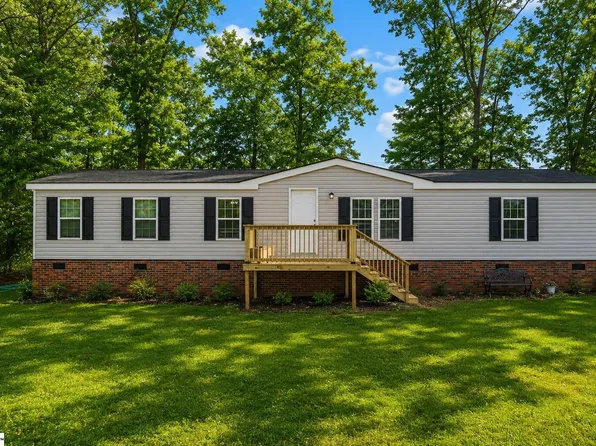6 Homeplace Ct, Simpsonville, SC 29680
