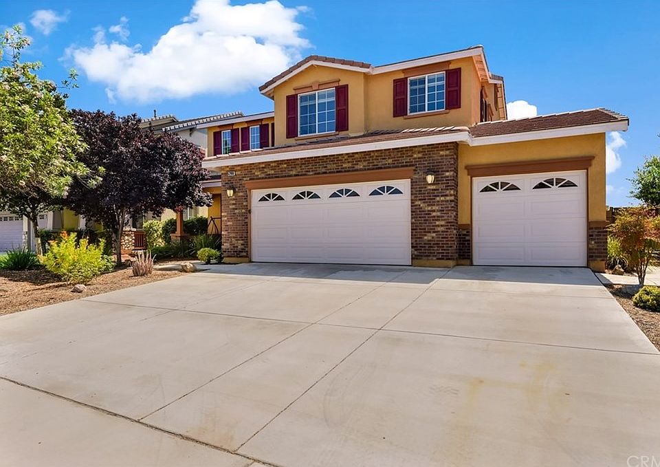 1st image of 52998 Sweet Juliet Ln