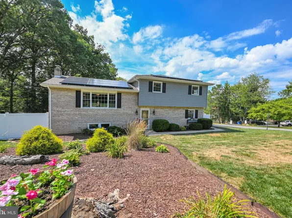 300 Blue Ridge Dr, York, PA 17402