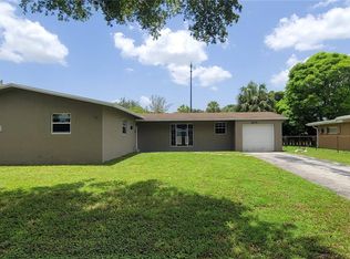 4876 NW 1st St, Plantation, FL 33317