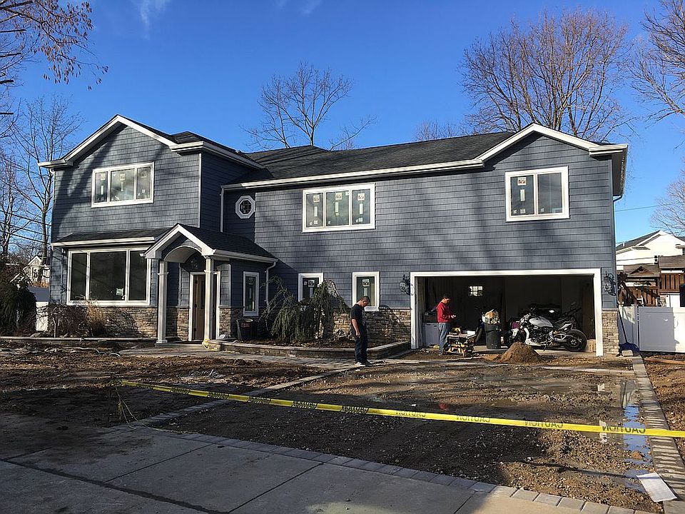 1st image of 7 Oakhill Dr
