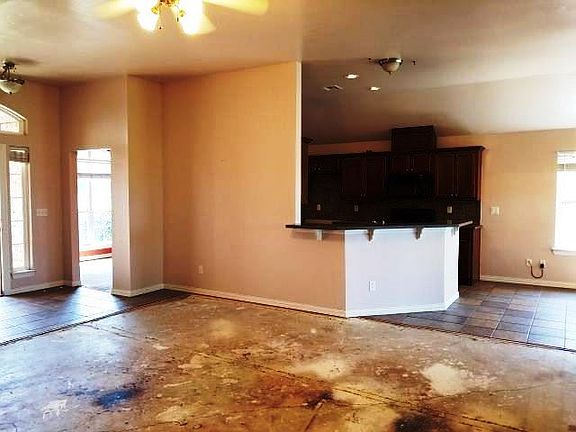 4th image of 7529 NW 135th St