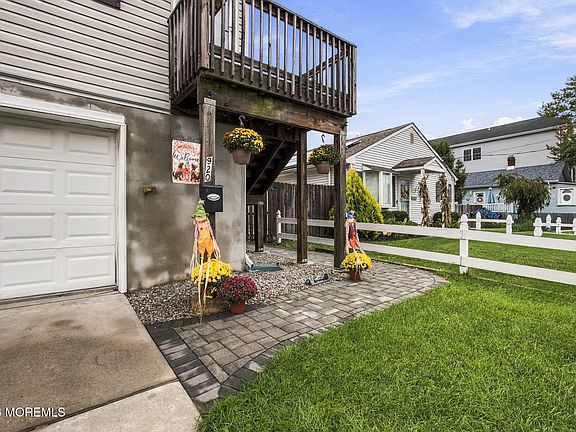 3rd image of 920 6th Street