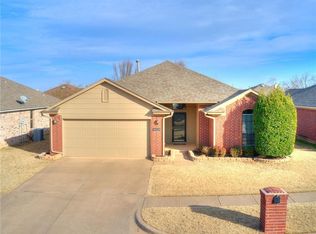 16228 Seminole Dr, Edmond, OK 73013
