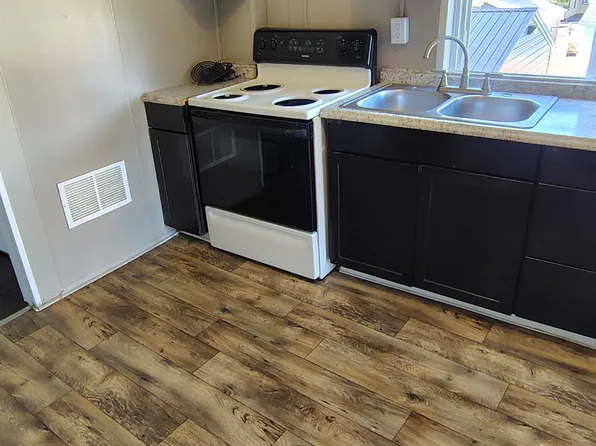 312 N Mulberry St APT 201, Muncie, IN 47305