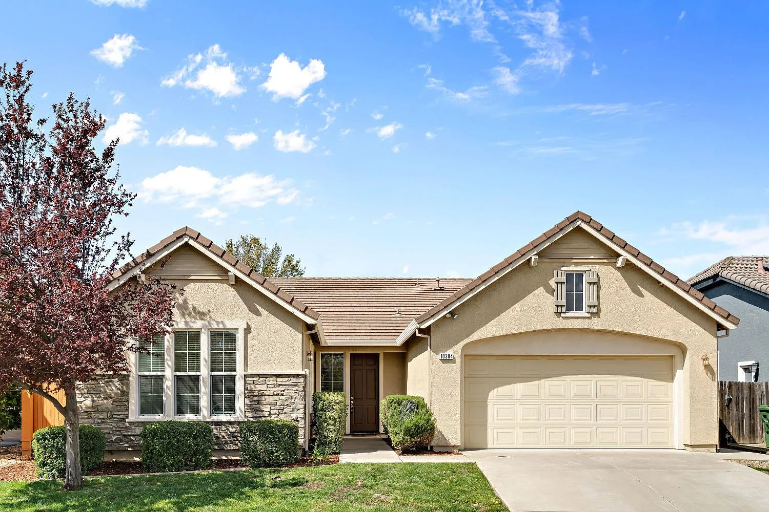 10304 Danichris Way photo 1
