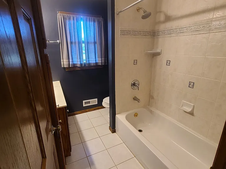 Upstairs Bathroom - to be updated prior to move in