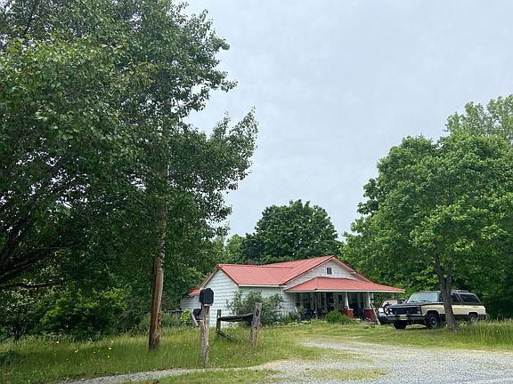 3rd image of 612 Rich Hilton Rd