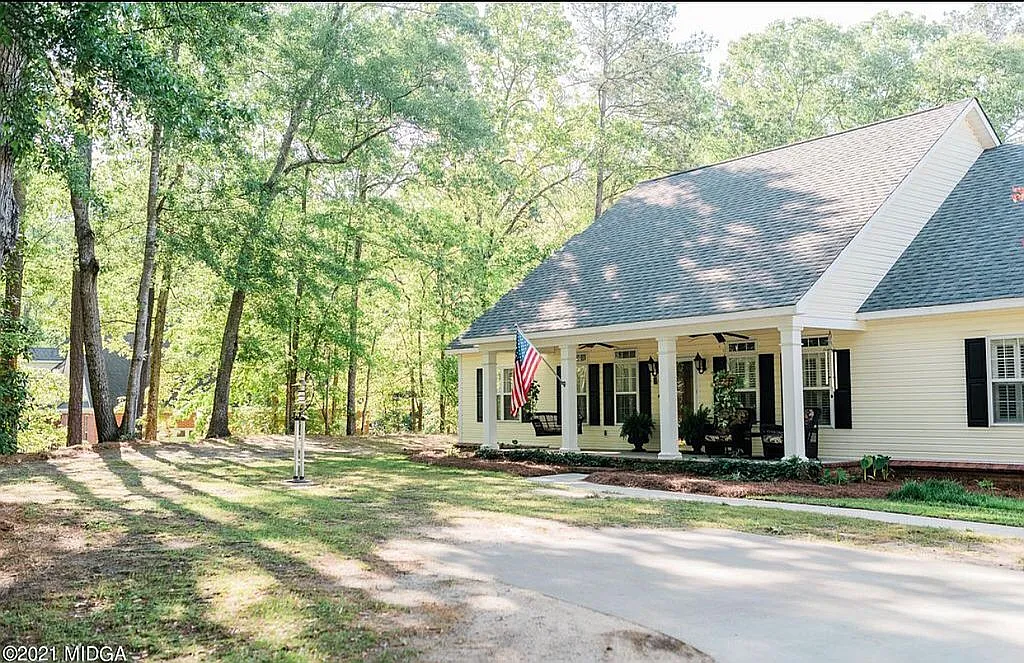 4418 Jones Rd photo 1