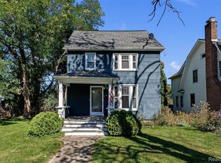 630 W University Dr, Rochester, MI 48307