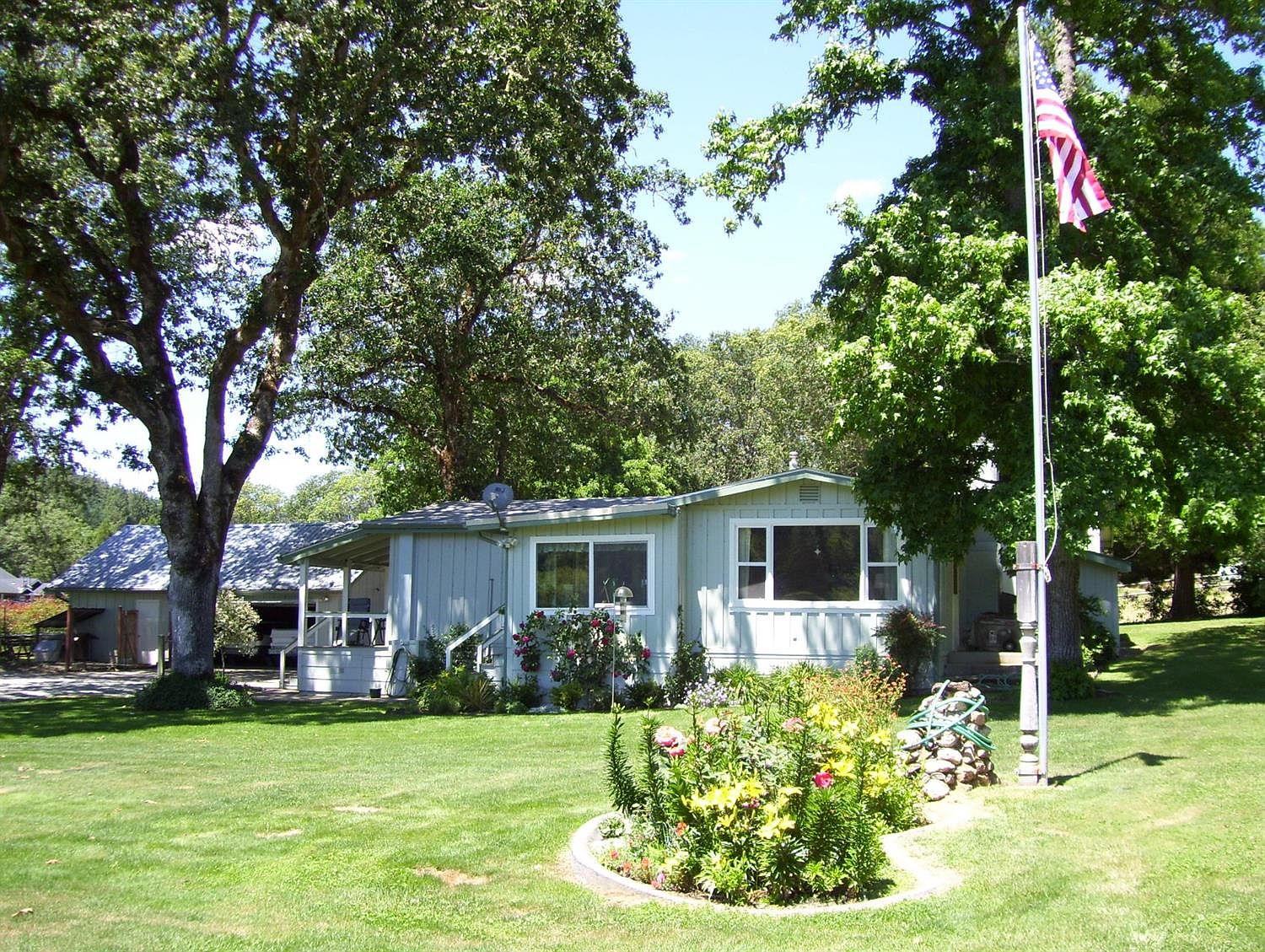 2610 Hugo Rd, Merlin, OR 97532 Zillow