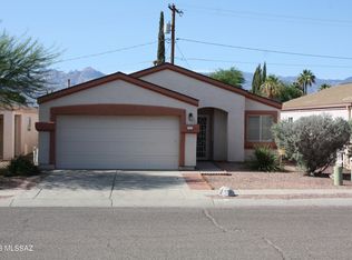 7465 E Cross Ridge Pl, Tucson, AZ 85710