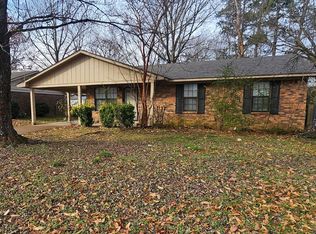 6565 Riverdale Rd, Horn Lake, MS 38637