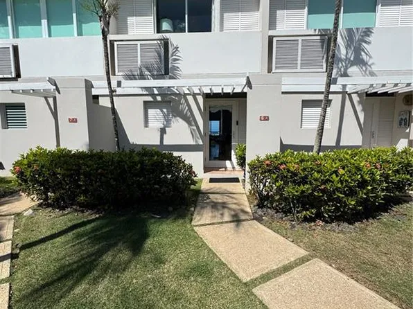 Ocean Villas #6, Dorado, PR 00646