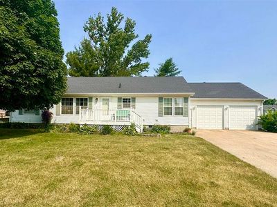 102 Stonebridge Dr, Forest City, IA, 50436