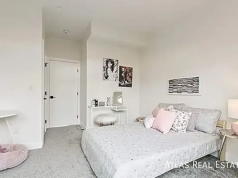 5353 W 14th Ave — Photo 8