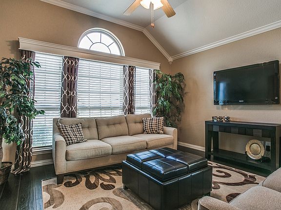5th image of 1618 White Willow Ln