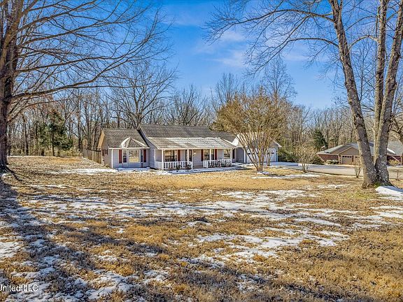 3rd image of 6865 Blue Bird Ln