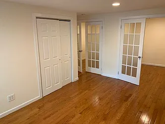 Rented by Dekom Inc.