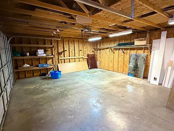 3rd image of 1278 Wagon Road