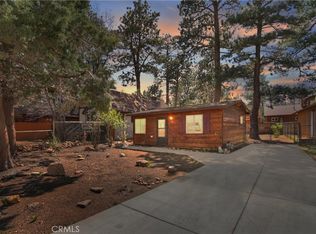 726 Riverside Ave, Sugarloaf, CA 92386