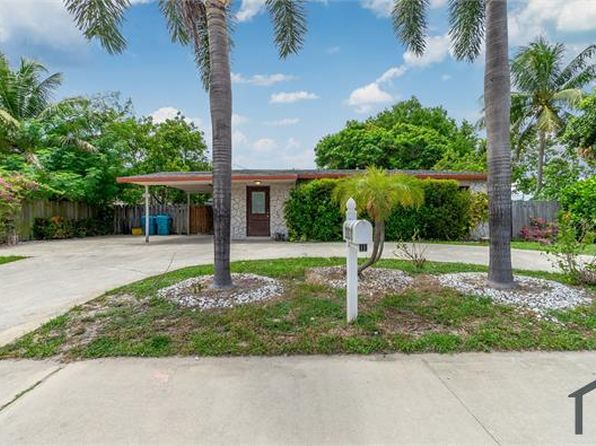 2831 N Seacrest Blvd #A