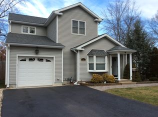 41 Pine St, Spotswood, NJ