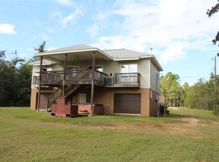 3510 Robinson Point Rd, Milton, FL 32583