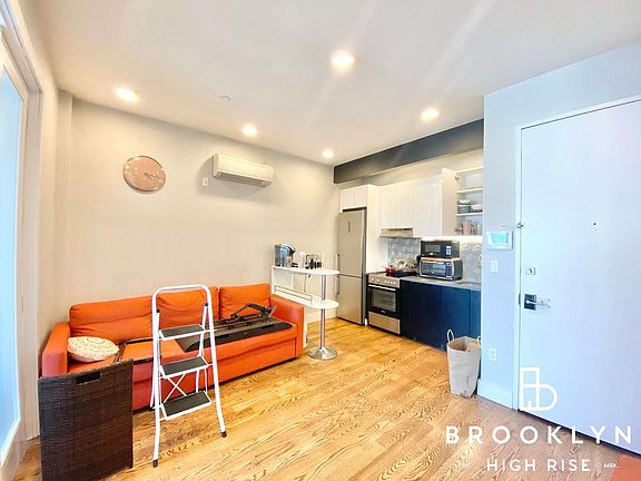2nd image of 2734 Snyder Ave #4F