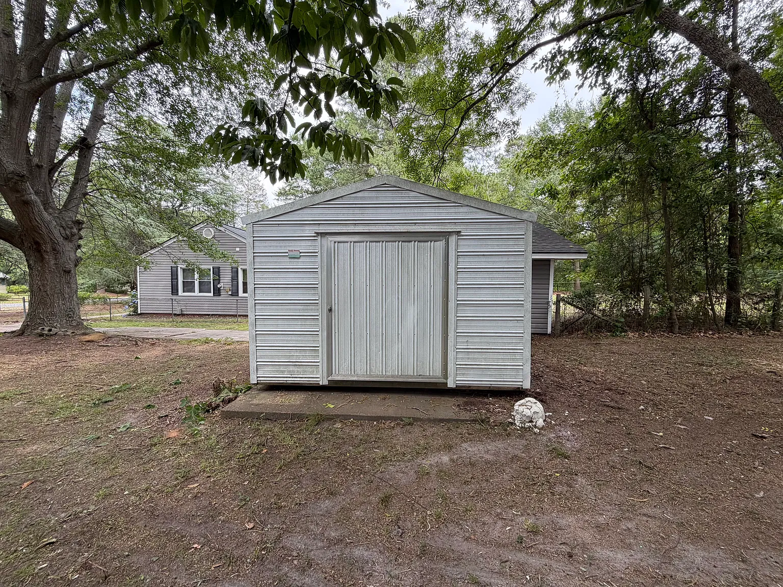 2 bed, 800 sqft, $1,200 — Photo 3