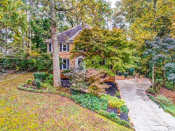 2nd image of 2899 Steeplechase Ct NW