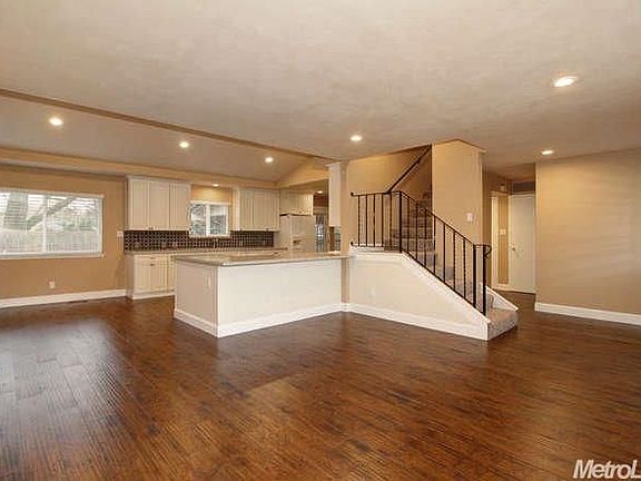 2nd image of 6564 Greencreek Way